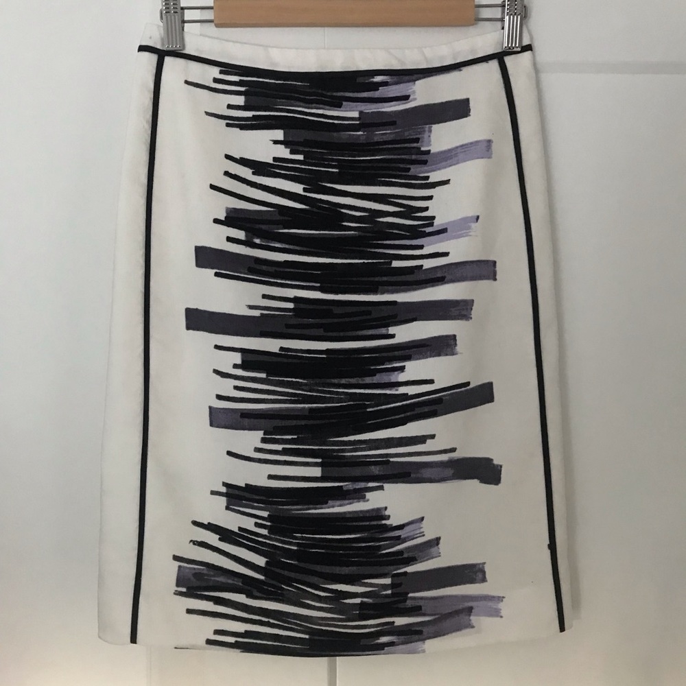 🎉🎊 Host Pick 🎊🎉 EUC Ivanka Trump Casual or Work Wear Linen Mix Skirt. Sz 2